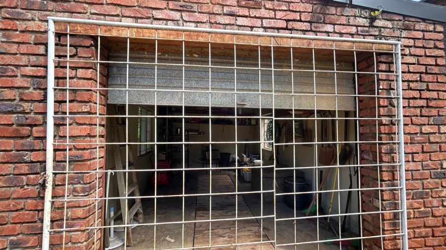 3 Bedroom Property for Sale in Modjadjiskloof Limpopo