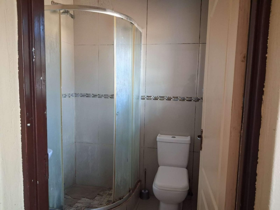 2 Bedroom Property for Sale in Chroompark Limpopo
