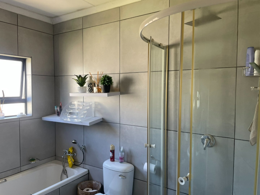 3 Bedroom Property for Sale in Tzangeni Limpopo