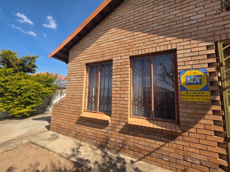 6 Bedroom Property for Sale in Ivydale A H Limpopo