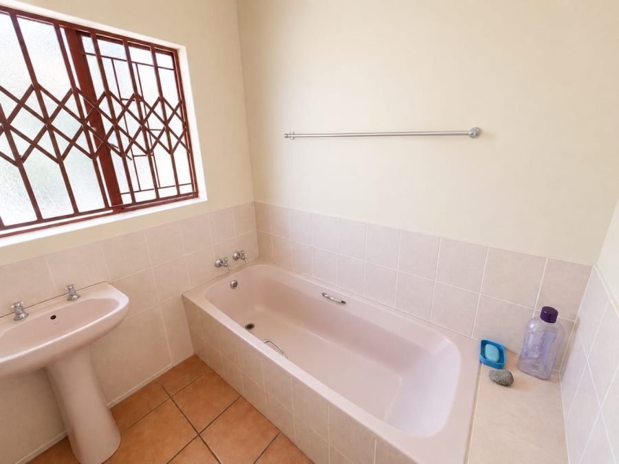 6 Bedroom Property for Sale in Ivydale A H Limpopo