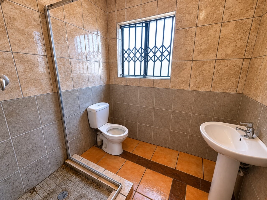 6 Bedroom Property for Sale in Ivydale A H Limpopo
