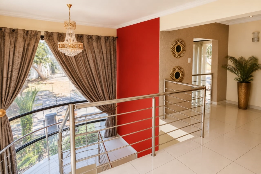 6 Bedroom Property for Sale in Bendor Limpopo