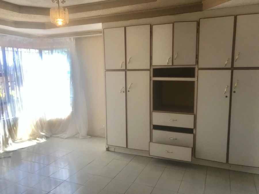 3 Bedroom Property for Sale in Seshego H Limpopo