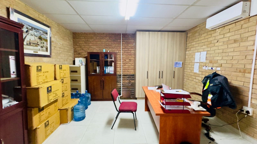 To Let Commercial Property for Rent in Ladine Limpopo