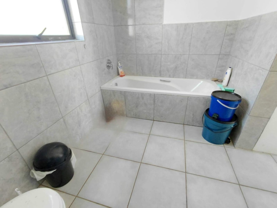 6 Bedroom Property for Sale in Thornhill Limpopo