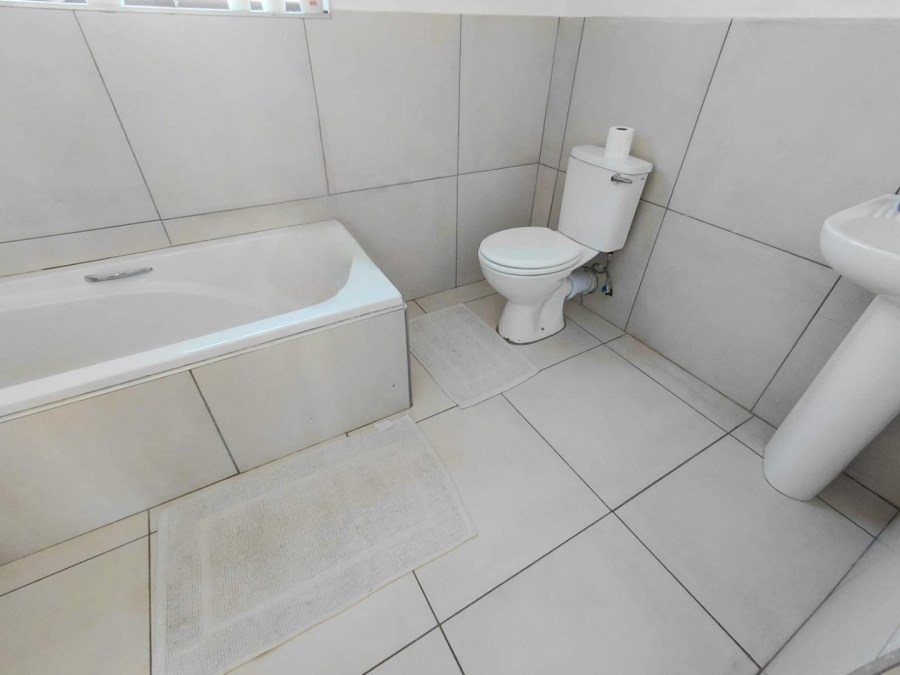 6 Bedroom Property for Sale in Thornhill Limpopo