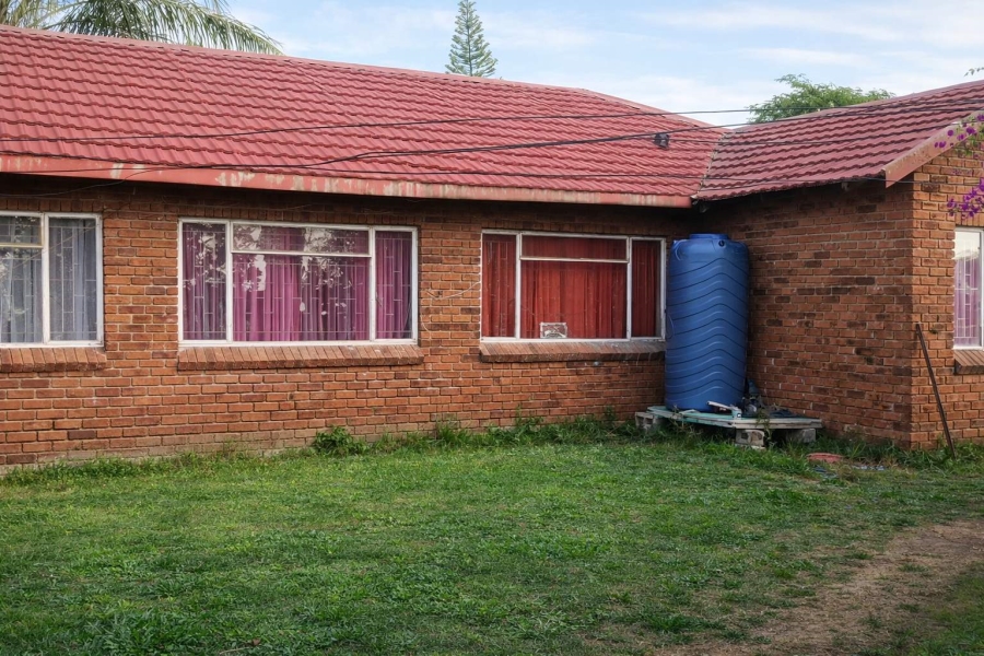 Commercial Property for Sale in Tweefontein A H Limpopo