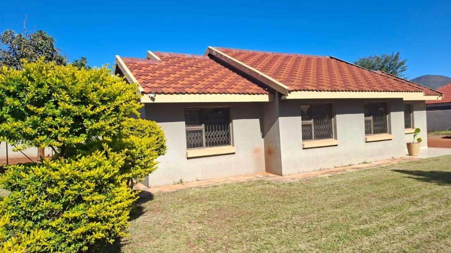 3 Bedroom Property for Sale in Chroompark Limpopo