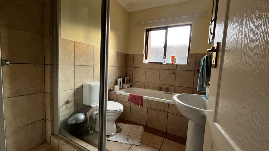 To Let 2 Bedroom Property for Rent in Woodlands Estate Limpopo