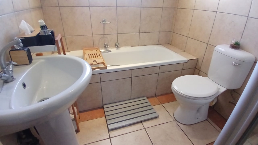 To Let 2 Bedroom Property for Rent in Woodlands Estate Limpopo