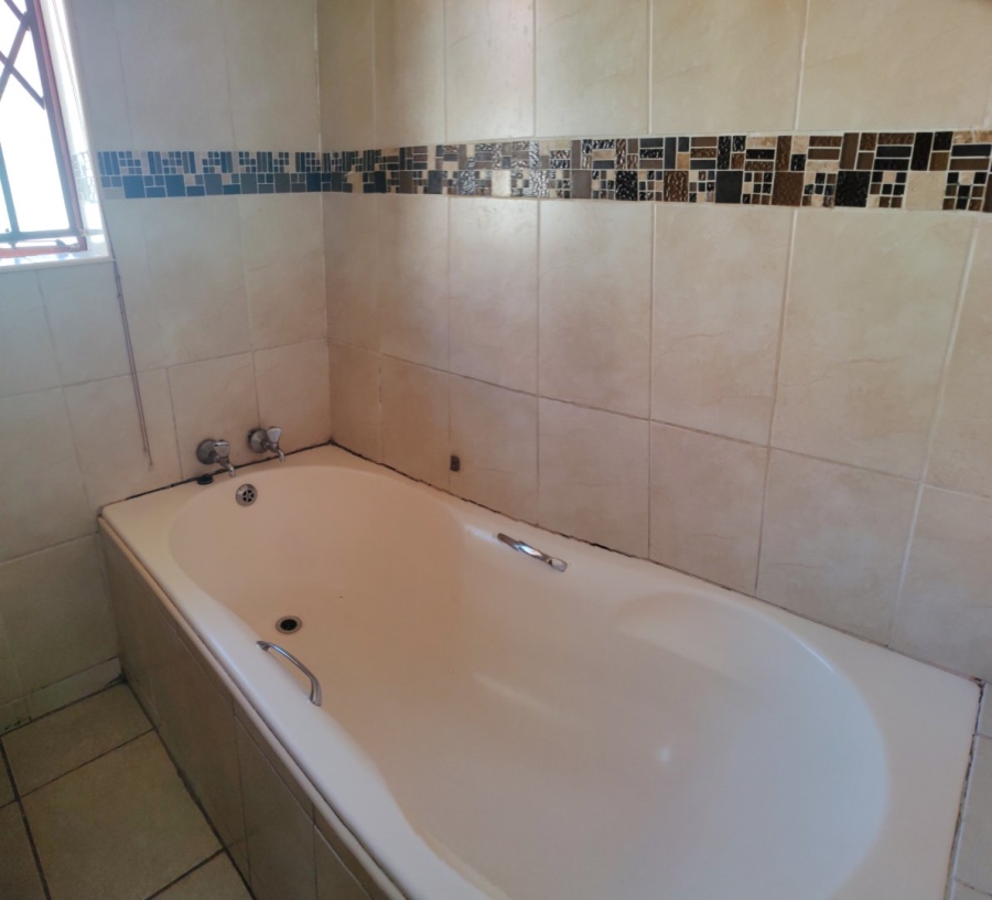 3 Bedroom Property for Sale in Modimolle Limpopo