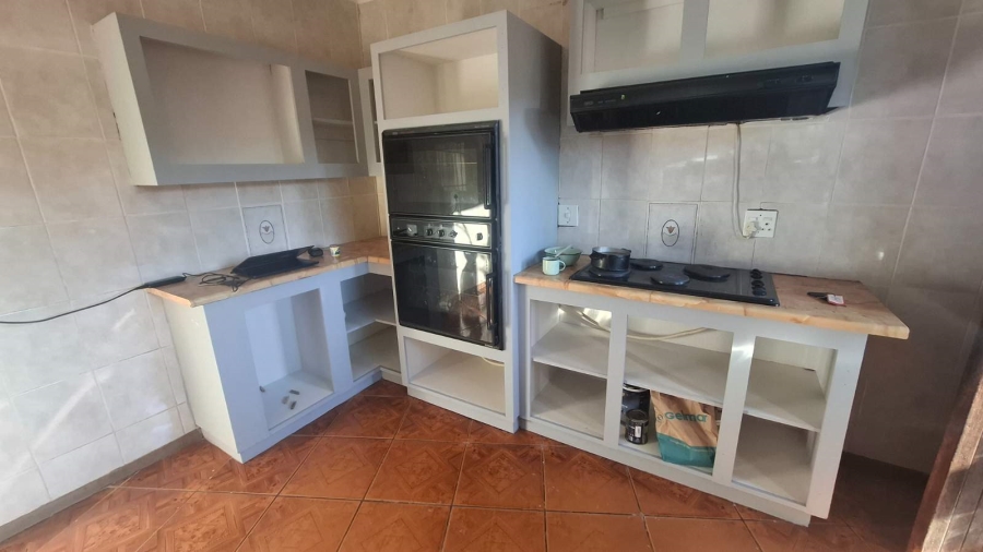 To Let 4 Bedroom Property for Rent in Flora Park Limpopo