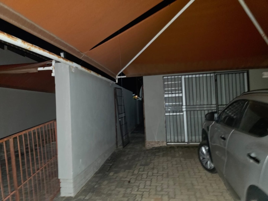 To Let 4 Bedroom Property for Rent in Bendor Limpopo