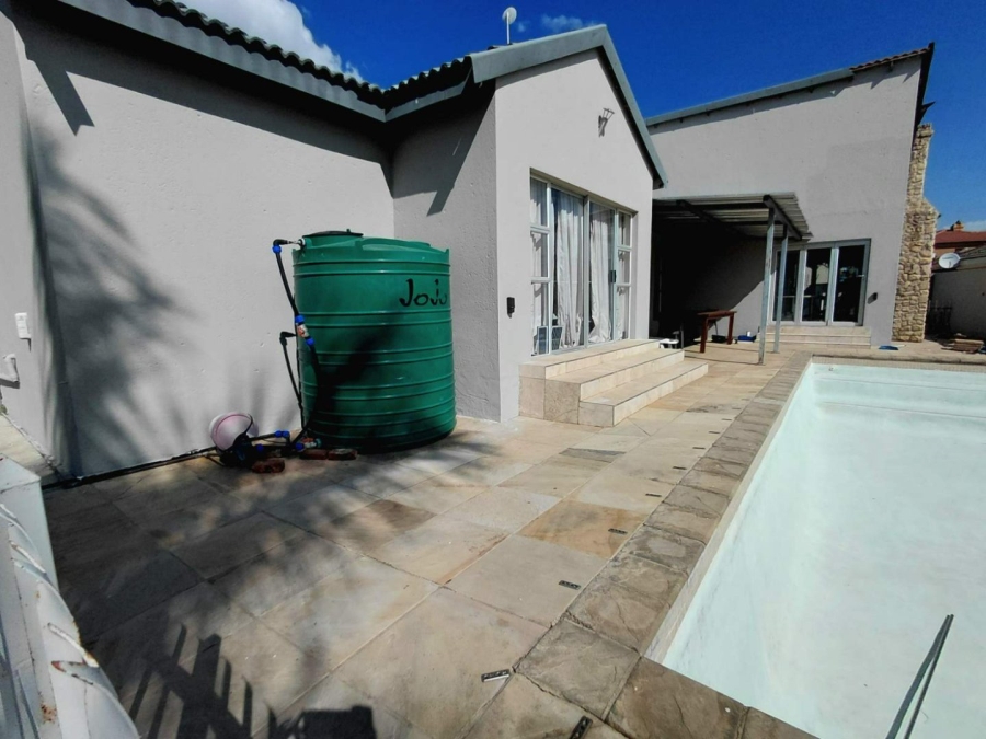 4 Bedroom Property for Sale in Acasia Estate Limpopo