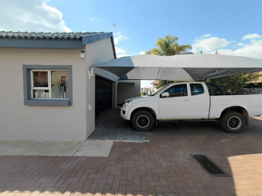 4 Bedroom Property for Sale in Acasia Estate Limpopo