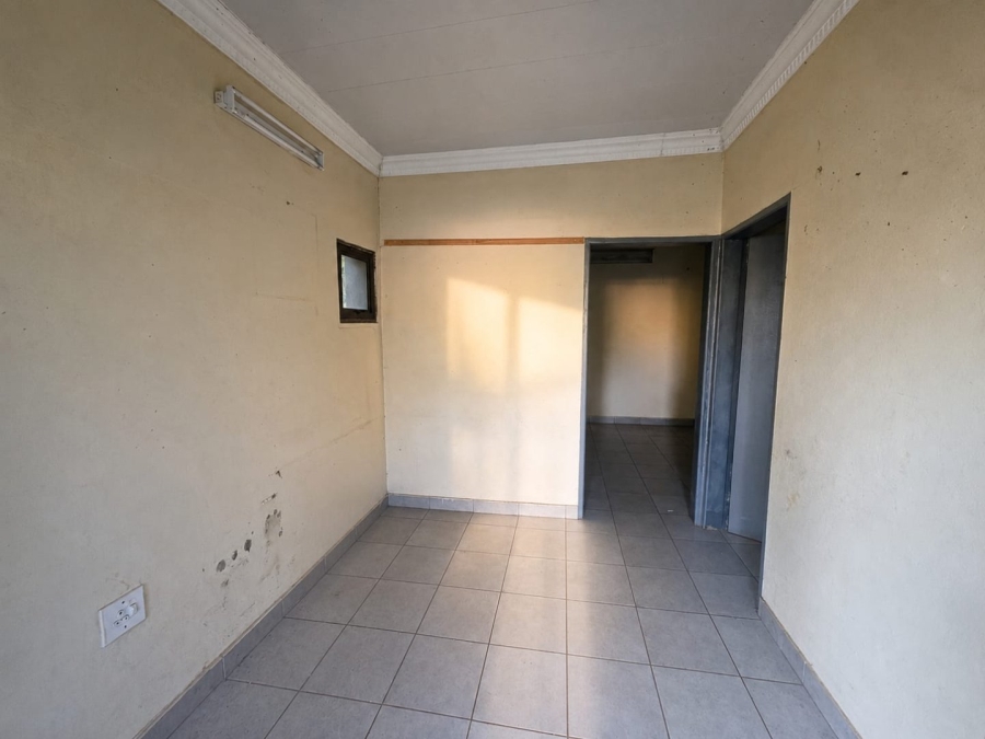 2 Bedroom Property for Sale in Flora Park Limpopo