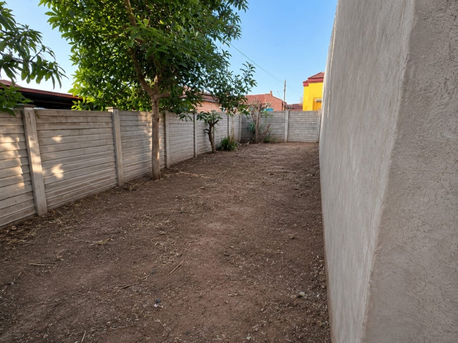 2 Bedroom Property for Sale in Flora Park Limpopo