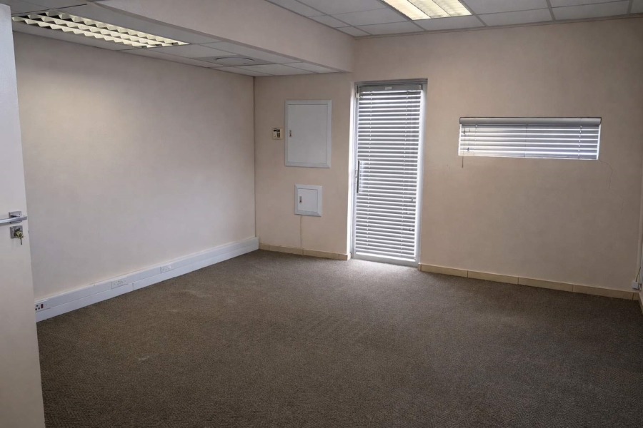 Commercial Property for Sale in Hampton Court Limpopo