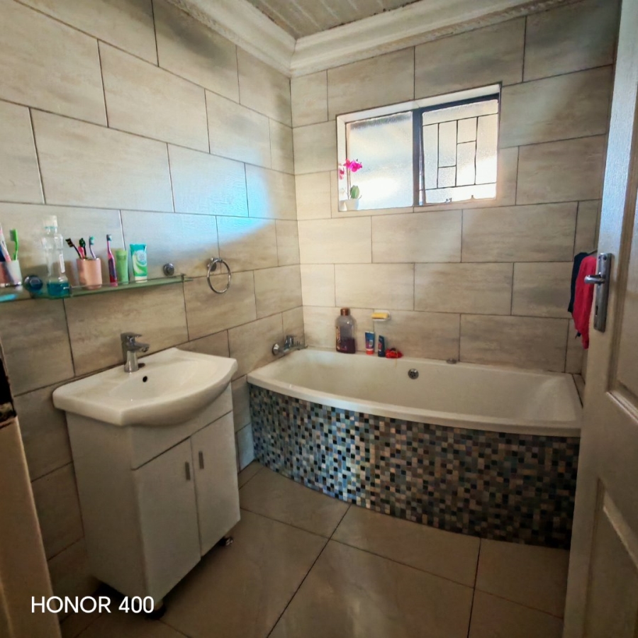 3 Bedroom Property for Sale in Bendor Limpopo