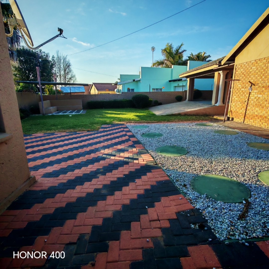 3 Bedroom Property for Sale in Bendor Limpopo
