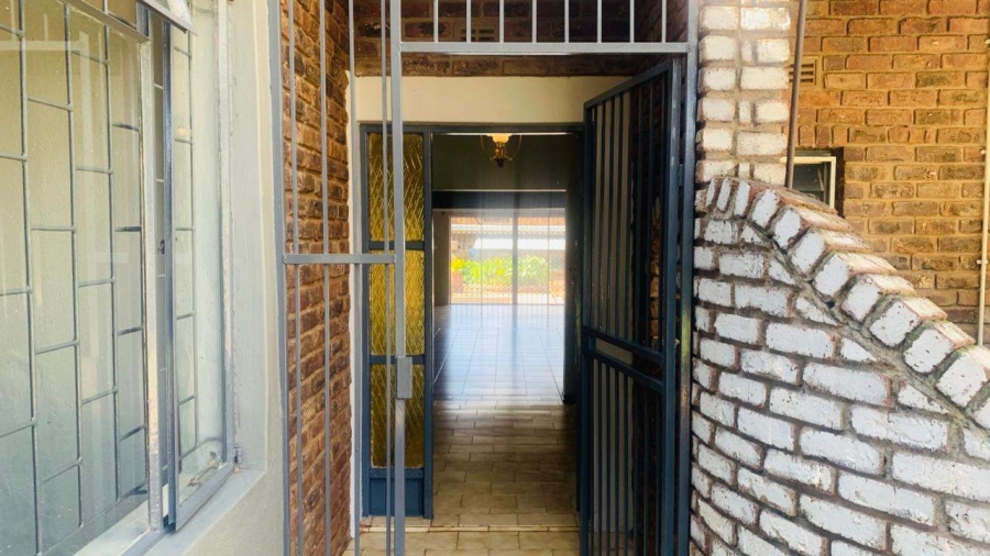 5 Bedroom Property for Sale in Aquapark Limpopo