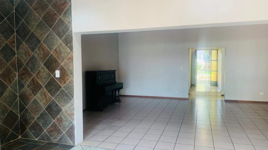 5 Bedroom Property for Sale in Aquapark Limpopo