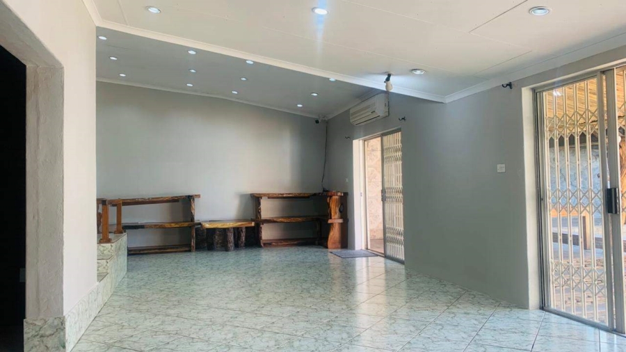 5 Bedroom Property for Sale in Aquapark Limpopo