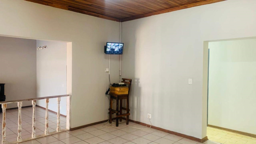 5 Bedroom Property for Sale in Aquapark Limpopo