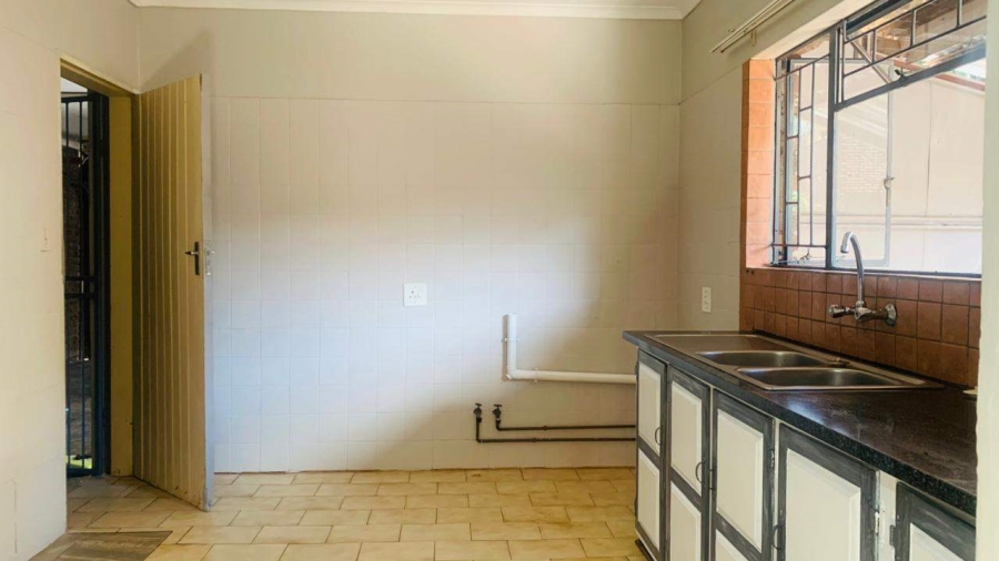 5 Bedroom Property for Sale in Aquapark Limpopo