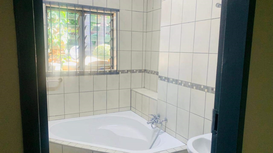 5 Bedroom Property for Sale in Aquapark Limpopo