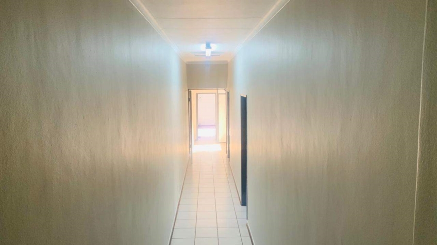 5 Bedroom Property for Sale in Aquapark Limpopo