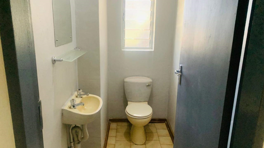 5 Bedroom Property for Sale in Aquapark Limpopo