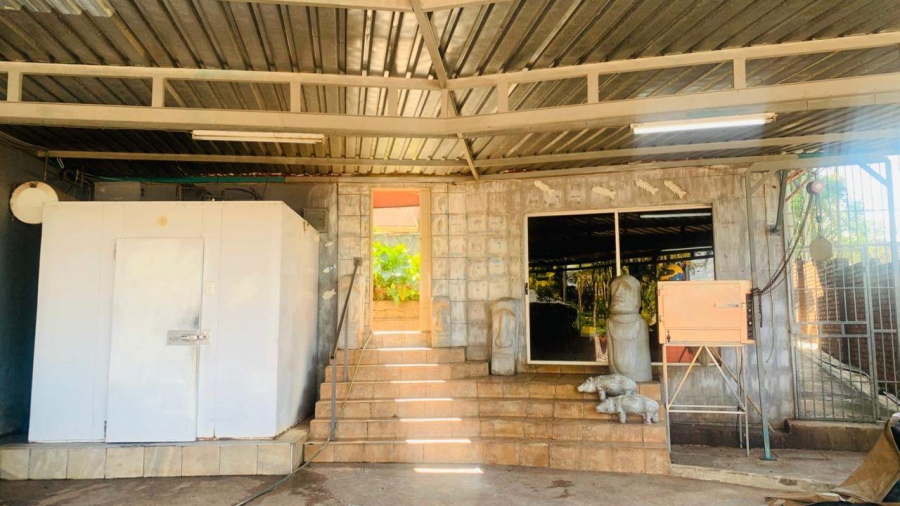 5 Bedroom Property for Sale in Aquapark Limpopo