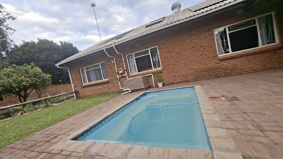 3 Bedroom Property for Sale in Chroompark Limpopo