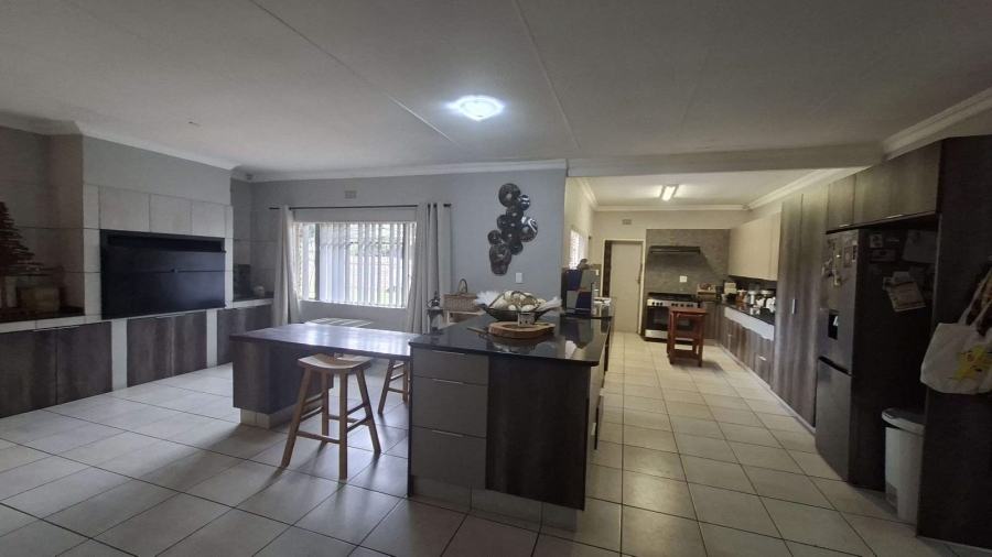 3 Bedroom Property for Sale in Chroompark Limpopo