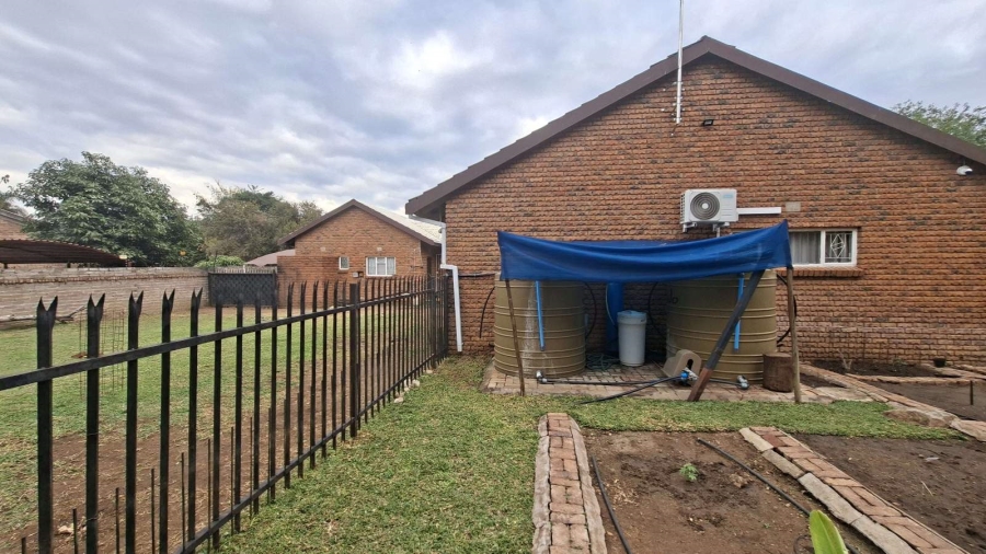 3 Bedroom Property for Sale in Chroompark Limpopo
