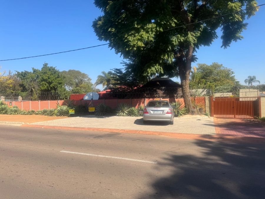 3 Bedroom Property for Sale in Polokwane Central Limpopo