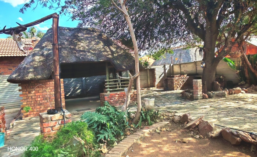 3 Bedroom Property for Sale in Fauna Park Limpopo