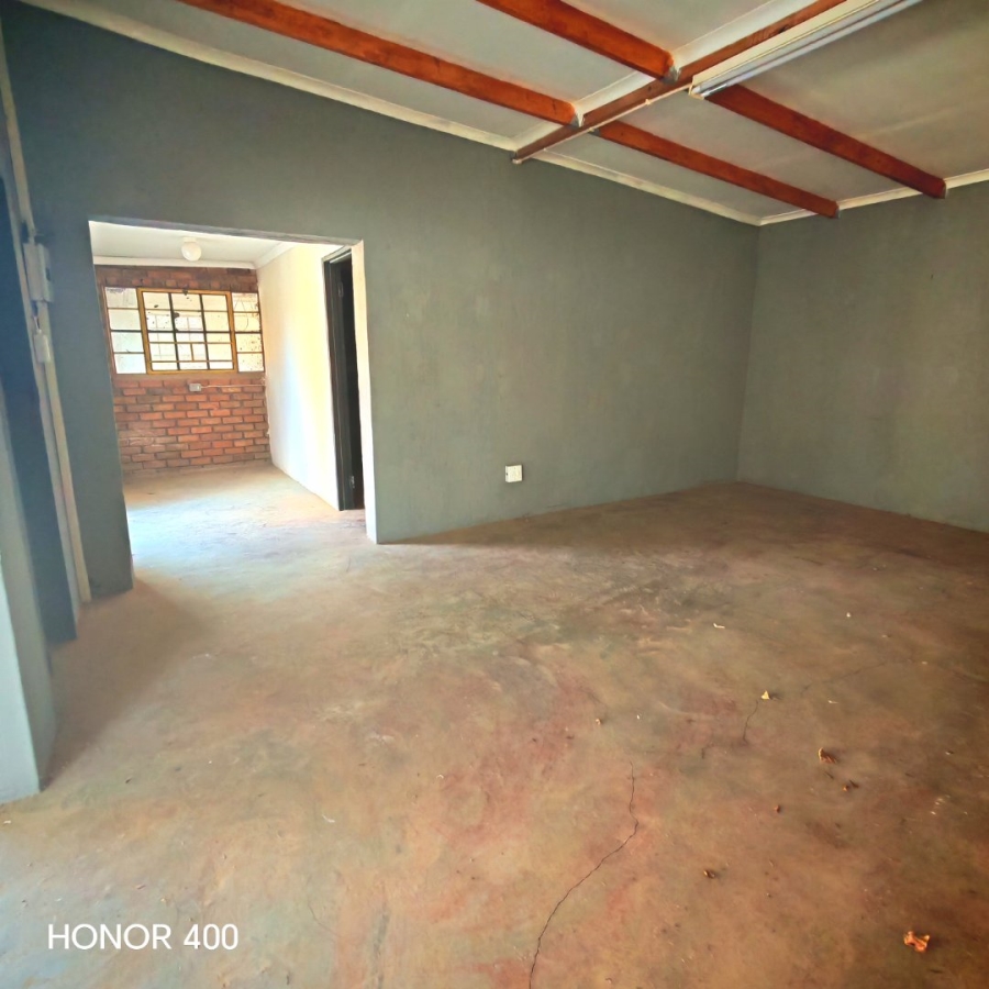 3 Bedroom Property for Sale in Fauna Park Limpopo
