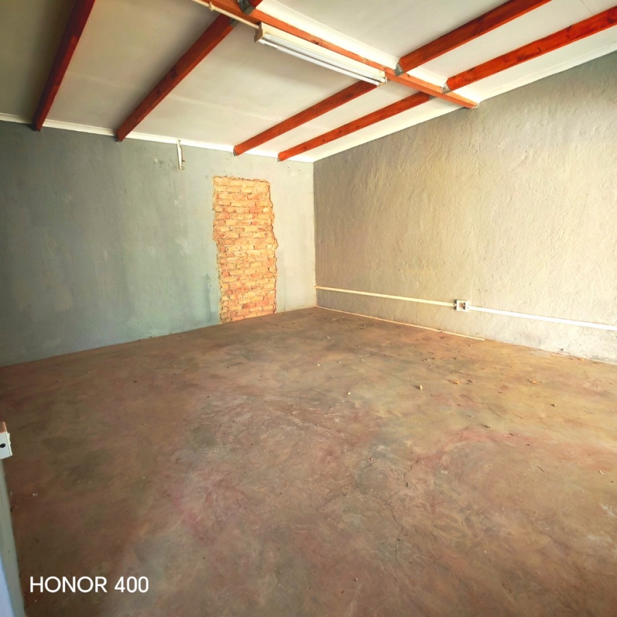3 Bedroom Property for Sale in Fauna Park Limpopo