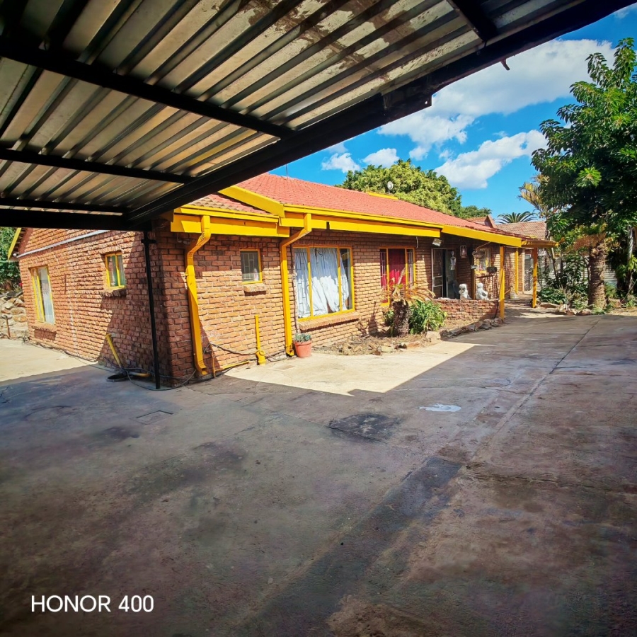 3 Bedroom Property for Sale in Fauna Park Limpopo