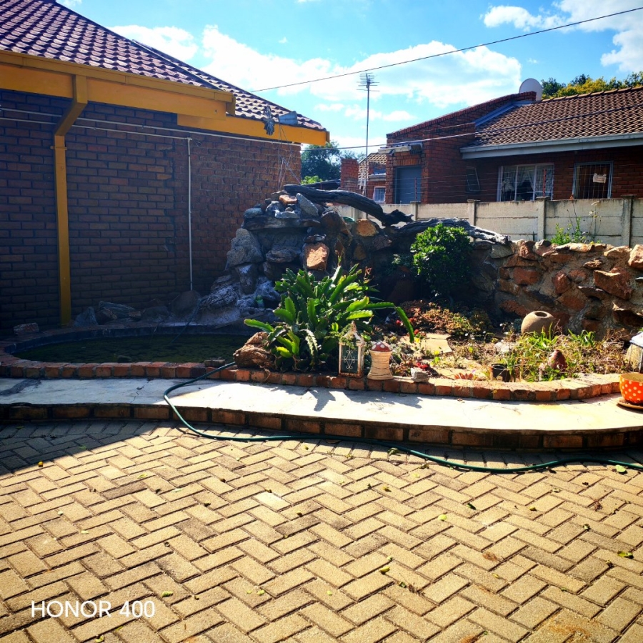 3 Bedroom Property for Sale in Fauna Park Limpopo