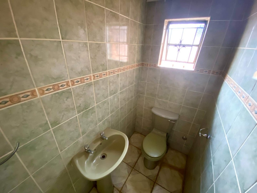 To Let 3 Bedroom Property for Rent in Mahwelereng Limpopo