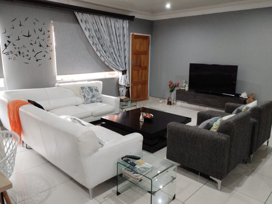 To Let 3 Bedroom Property for Rent in Bendor Limpopo