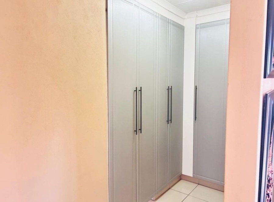 4 Bedroom Property for Sale in Eltivillas Limpopo
