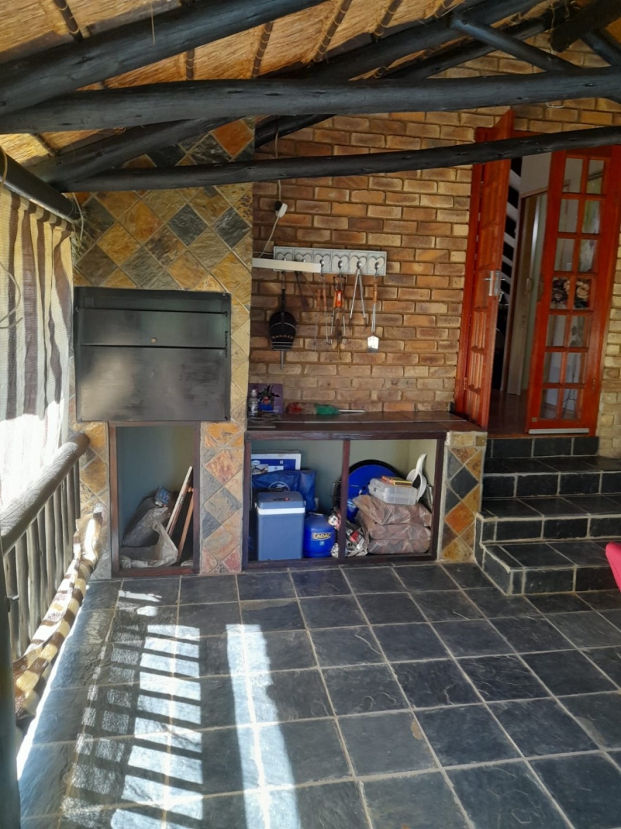 4 Bedroom Property for Sale in Leeupoort Limpopo