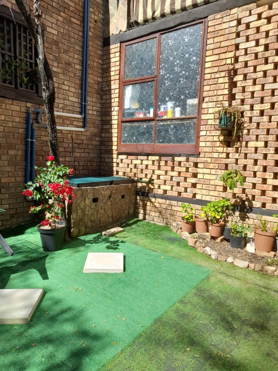 4 Bedroom Property for Sale in Leeupoort Limpopo