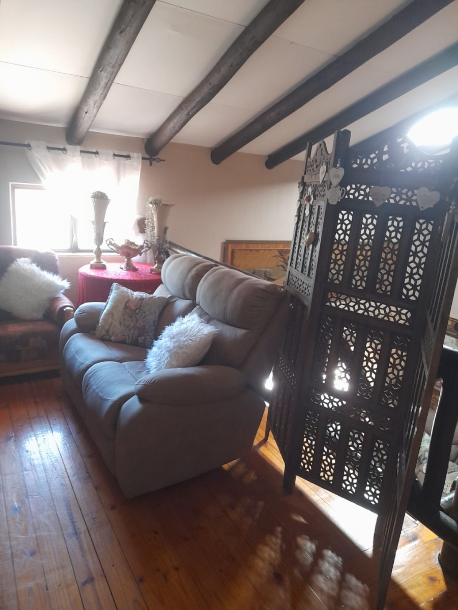 4 Bedroom Property for Sale in Leeupoort Limpopo