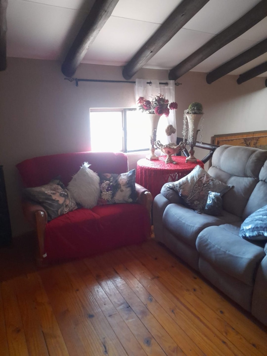 4 Bedroom Property for Sale in Leeupoort Limpopo